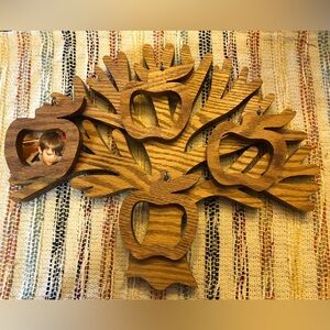 Family Tree for Small Photos 
Oak finish